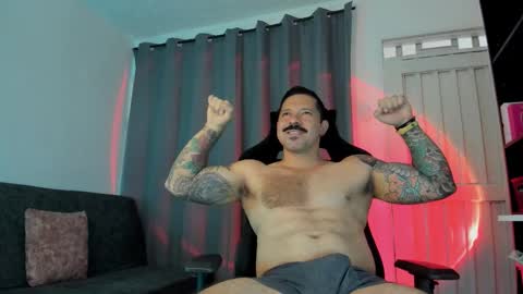 Snapshot of pierrevidal chatting on 11.15.25 Pierre online show from 11.15.25