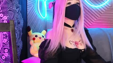 Snapshot of pika_pikaa chatting on 05.30.26 Sonya online show from 05.30.26