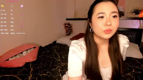 Snapshot of piksipi chatting on 07.05.26 Pixsy online show from 07.05.26