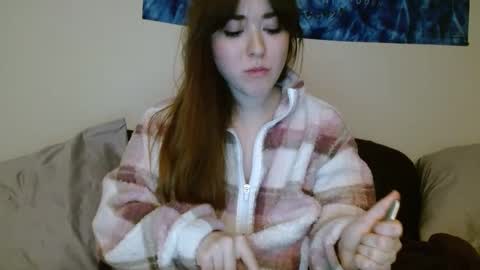 Snapshot of pillogoddess chatting on 01.07.25 PilloGoddess online show from 01.07.25