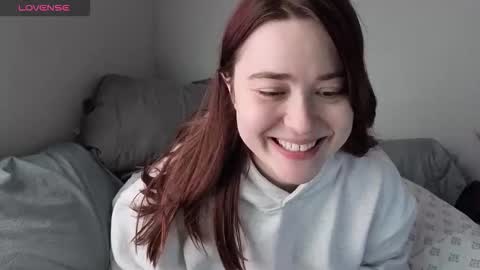 Snapshot of pillogoddess chatting on 01.14.26 PilloGoddess online show from 01.14.26