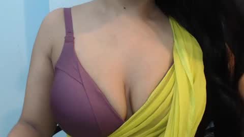 Snapshot of pilowprincess chatting on 06.02.26 Sayra online show from 06.02.26