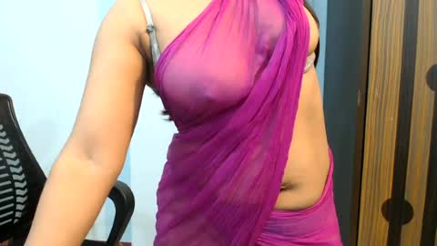Snapshot of pilowprincess chatting on 06.18.26 Sayra online show from 06.18.26