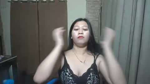 Dhalia online show from 11.04.25