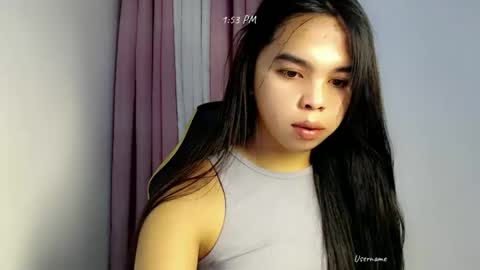Snapshot of pinay_heart chatting on 10.22.25 heart online show from 10.22.25