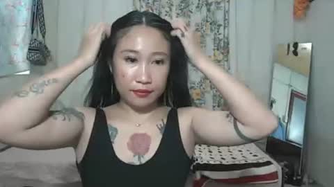 Snapshot of pinayhotty_yumie chatting on 05.28.26 yumie online show from 05.28.26