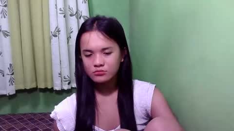 Snapshot of pinaymorena_rhowe chatting on 12.03.24 pinaymorena_rhowe online show from 12.03.24