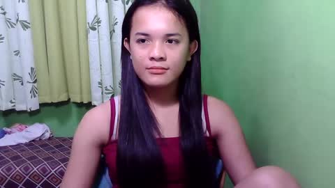Snapshot of pinaymorena_rhowe chatting on 12.07.24 pinaymorena_rhowe online show from 12.07.24