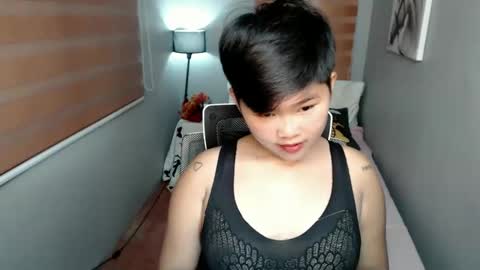 Snapshot of pinayprincesslyn chatting on 01.09.25 Lyn the Lesbian online show from 01.09.25