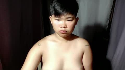 Lyn the Lesbian online show from 11.12.25