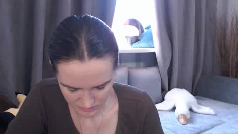Snapshot of pineapple__mood chatting on 01.14.25 online show from 01.14.25