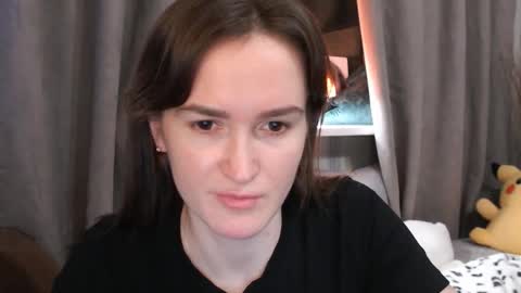 Snapshot of pineapple__mood chatting on 01.16.25 online show from 01.16.25