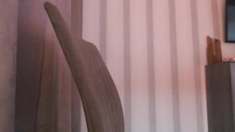 Snapshot of pineapple__mood chatting on 09.20.25 online show from 09.20.25