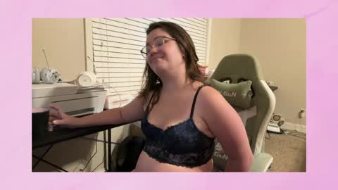 Pineapple Princess online show from 05.31.26