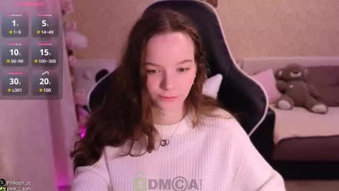 Snapshot of pink__sun chatting on 03.09.25 Stephanie online show from 03.09.25