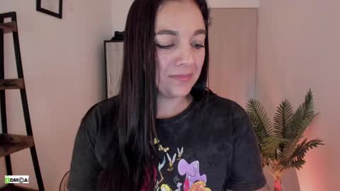 Snapshot of pink_kitten_ chatting on 04.22.26 Eli online show from 04.22.26