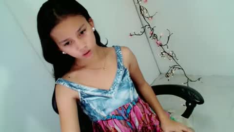 Snapshot of pinkdollbaby_ chatting on 05.04.26 pinkdollbaby_ online show from 05.04.26