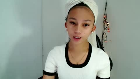 Snapshot of pinkdollbaby_ chatting on 05.07.26 pinkdollbaby_ online show from 05.07.26