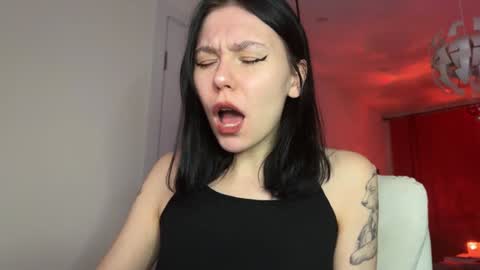 pinkdollylovv online show from 01.12.25