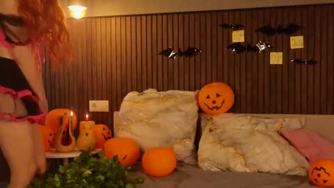 Snapshot of pinkestmango chatting on 11.02.25 Tgirl Sophie online show from 11.02.25