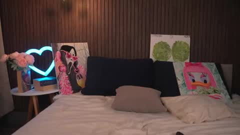 Snapshot of pinkestmango chatting on 02.25.26 Tgirl Sophie online show from 02.25.26