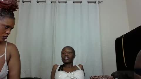 Snapshot of pinkie_ponny chatting on 02.10.25 Pinkie online show from 02.10.25