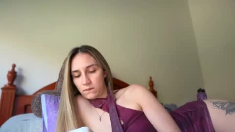 Snapshot of pinkilola chatting on 05.15.26 Pinkilola online show from 05.15.26