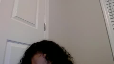 Snapshot of pinkmonae chatting on 12.30.24 pinksugar online show from 12.30.24