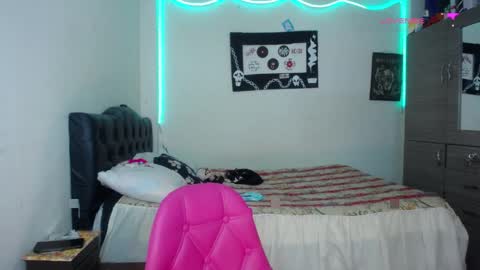 VIOLETA LOPEZ online show from 04.06.26