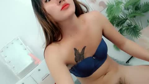 Snapshot of pinky_web03 chatting on 10.10.25 pinky_web03 online show from 10.10.25