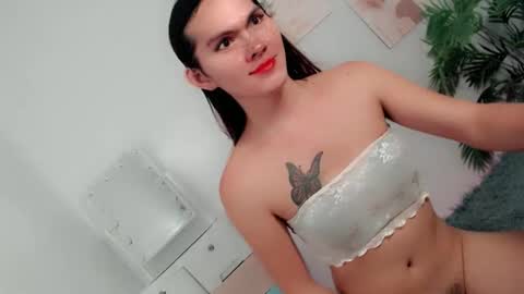 Snapshot of pinky_web03 chatting on 10.18.25 pinky_web03 online show from 10.18.25