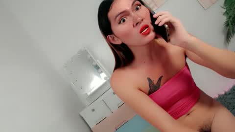 Snapshot of pinky_web03 chatting on 10.29.25 pinky_web03 online show from 10.29.25