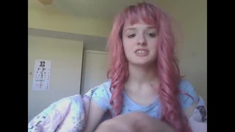 Snapshot of pinkykittykat chatting on 04.19.26 pinkykittykat online show from 04.19.26