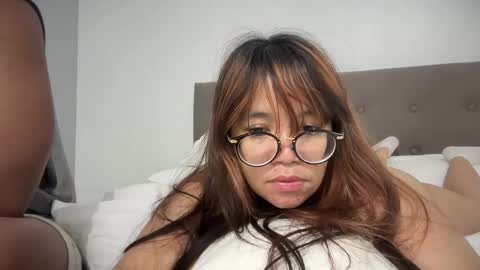 Snapshot of pinkyrosexx chatting on 03.01.26 Rose online show from 03.01.26