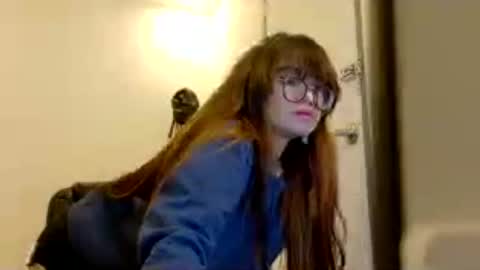 Snapshot of pinkyrosexx chatting on 07.12.26 Rose online show from 07.12.26