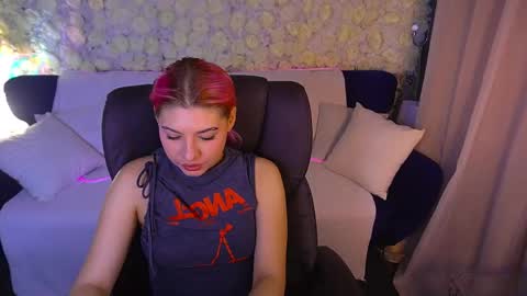 Snapshot of pinkytrix chatting on 05.27.26 pinkytrix online show from 05.27.26