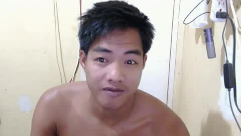 Snapshot of pinoy_brix chatting on 06.14.26 pinoy_brix online show from 06.14.26
