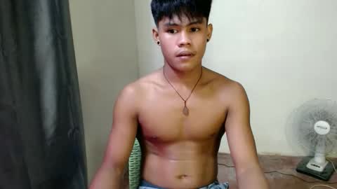 Snapshot of pinoy_shyboy69 chatting on 04.06.26 pinoy_shyboy69 online show from 04.06.26