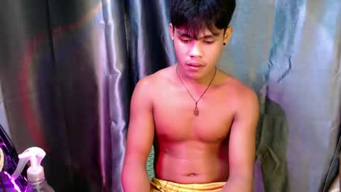Snapshot of pinoy_shyboy69 chatting on 04.21.26 pinoy_shyboy69 online show from 04.21.26