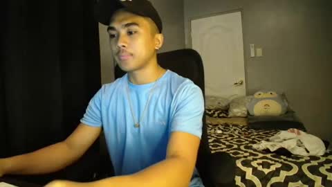 Snapshot of pinoyadriannexxx chatting on 10.02.25 Adrianne online show from 10.02.25