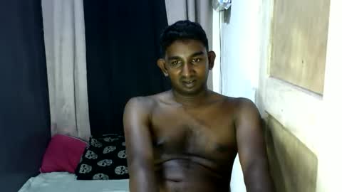 Snapshot of pinoybbc_xx chatting on 04.04.26 rayvienn online show from 04.04.26