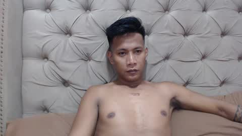 Snapshot of pinoydacks chatting on 02.04.25 pinoydacks online show from 02.04.25