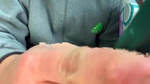 Snapshot of pinoysaitalia chatting on 12.19.24 Himynameisram online show from 12.19.24