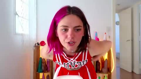 Snapshot of pipaypipo chatting on 10.31.25 Pipa y Pipo online show from 10.31.25