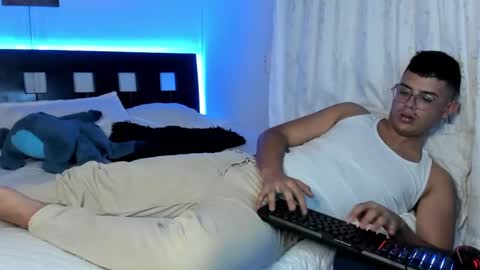 Snapshot of piperodriguez_ chatting on 12.08.24 Pipe Rodriguez online show from 12.08.24