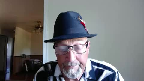 Snapshot of pipewizard chatting on 05.17.26 pipewizard online show from 05.17.26