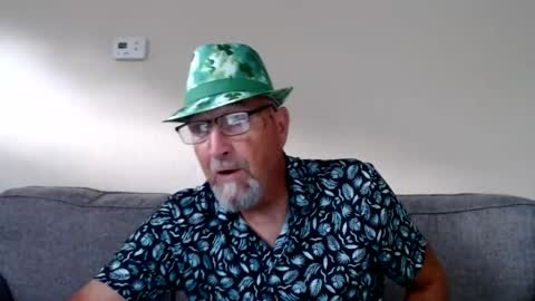 Snapshot of pipewizard chatting on 07.10.26 pipewizard online show from 07.10.26