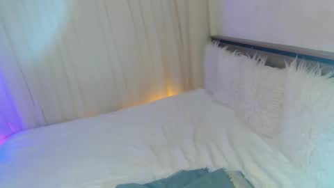 Ari online show from 11.22.25