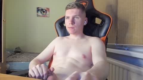 Snapshot of pirremeow chatting on 12.17.24 Pierre online show from 12.17.24