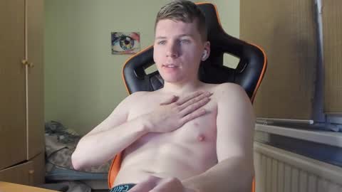 Snapshot of pirremeow chatting on 12.31.24 Pierre online show from 12.31.24